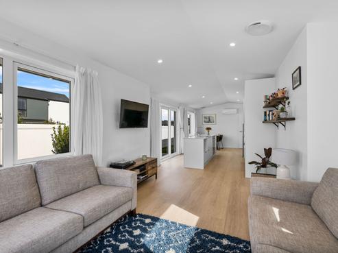 7 Eminence Drive, Northwood