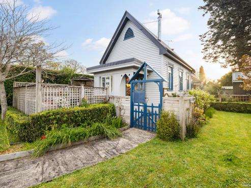 79 George Crescent, Buckland