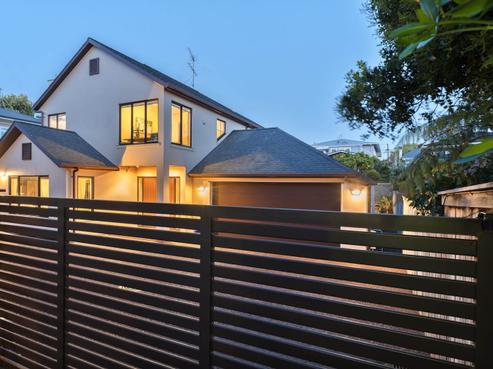 7A Heywood Crescent, Epsom