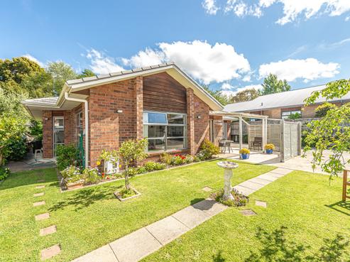 27 Lithgow Drive, Otamatea