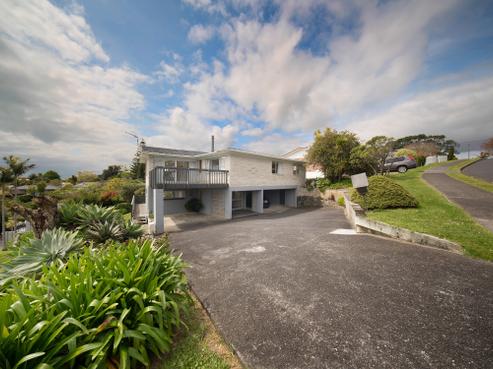 5 Bert Wilson Place, Cockle Bay