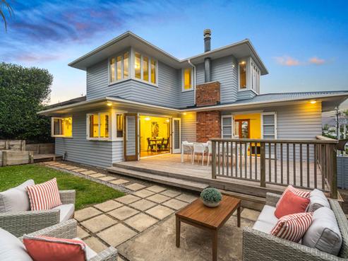 76 Selwyn Crescent, Forrest Hill