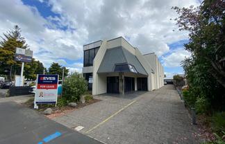 Prime City Fringe Office with 14 Car Parks
