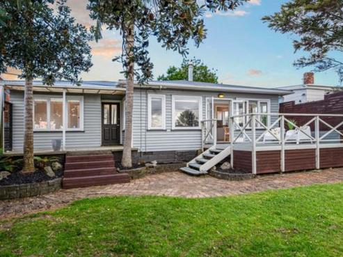 82 Rosier Road, Glen Eden