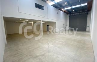 Modern Unit - For Lease | 315sqm | Penrose