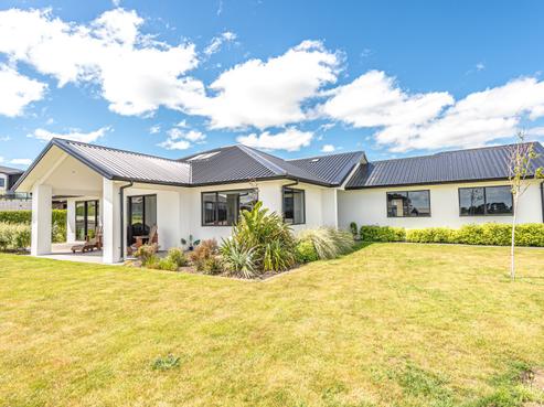 36 Tirimoana Place, Otamatea