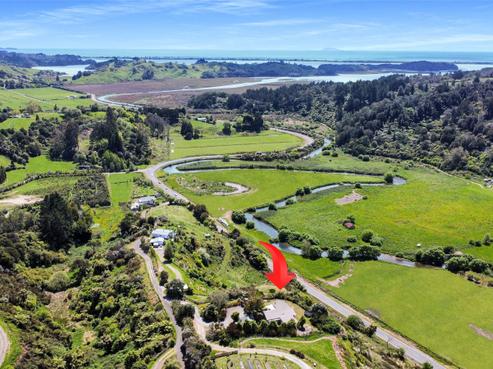 1124B Wainui Road, Wainui