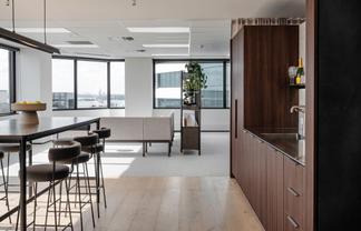 Premium office in the heart of Commercial Bay