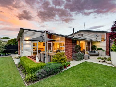 10 Powell Crescent, Ilam