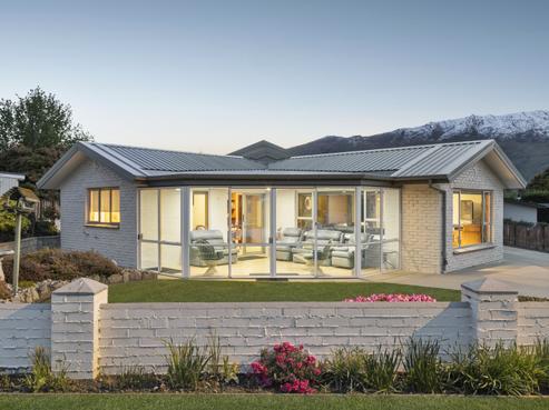 27 Hunter Crescent, Wanaka