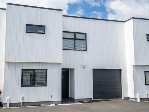 2/195 Massey Street, Frankton
