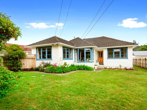 320 Stokes Valley Road, Stokes Valley