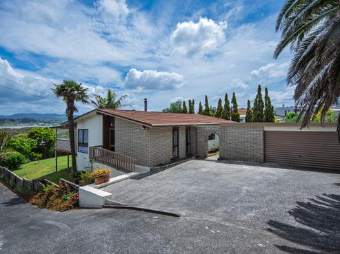 14 Pine Park Road, Onerahi
