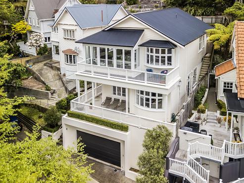 19 Lower North Terrace, Kelburn
