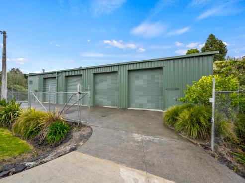 78 Waitakere Road, Waitakere