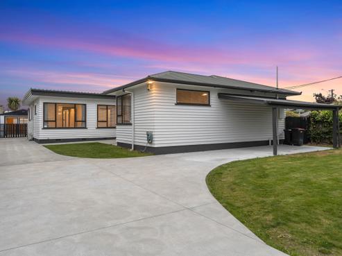 69 Coopers Road, Dallington