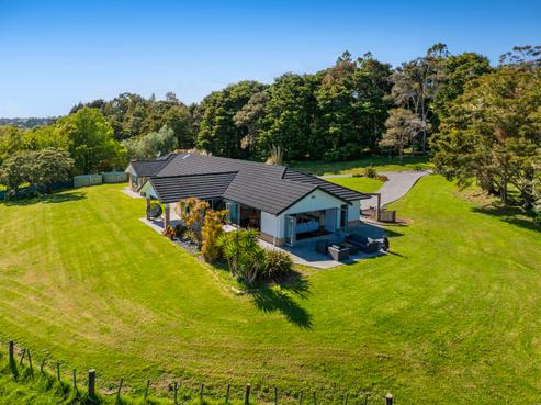 30 Lloyd Drive, Wainui