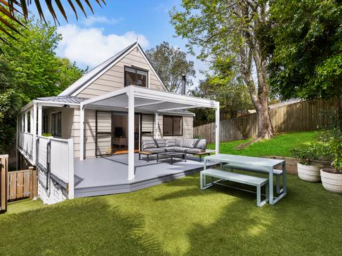 8A Cresta Avenue, Beach Haven