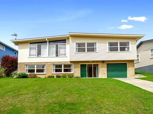 8 Fitzwilliam Terrace, Tawa