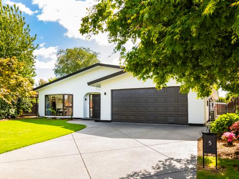 5 Brigadoon Place, Avonhead