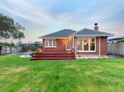 38 Neil Avenue, Te Atatu Peninsula