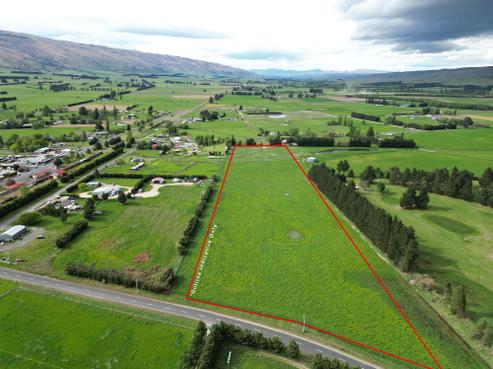 21 Garthmyl Lane, Middlemarch