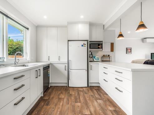 6A Te Uruhi Grove, Paraparaumu