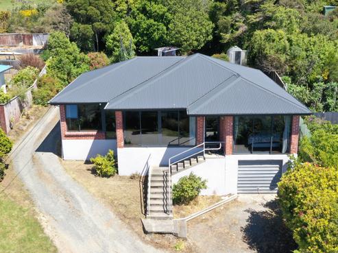 18 Pilcher Avenue, Bluff
