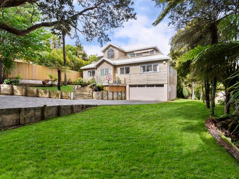 16 Aldersgate Road, Hillsborough