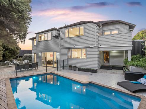 32B Parr Terrace, Castor Bay
