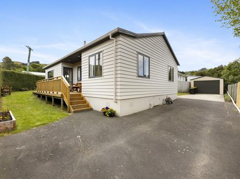 56 Hall Road, Sawyers Bay
