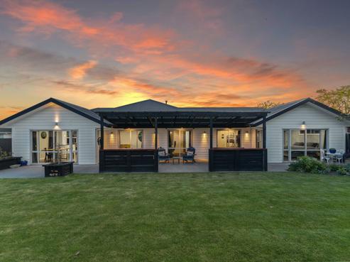 25 Parsonage Road, Woodend