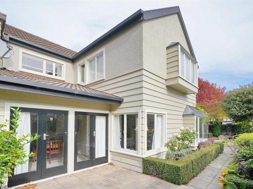 1/127 Fendalton Road, Fendalton