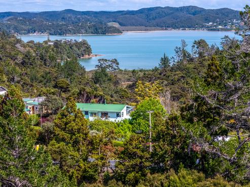 268 Aucks Road, Russell