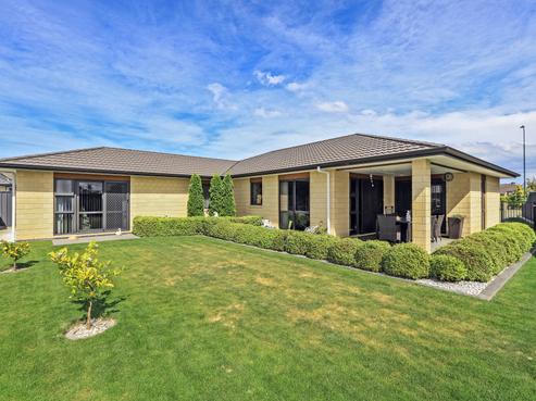 31 Northwood Avenue, Mahora