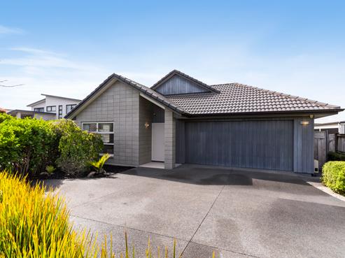 7 Andalusian Way, Karaka