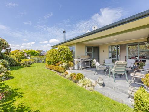 8 Church Lane, Waipukurau and Surrounds