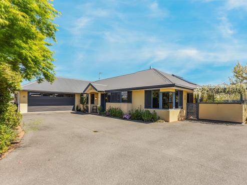 17 Wharepapa Grove, Motueka