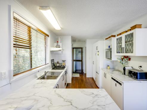 27 Exeter Crescent, Pirimai