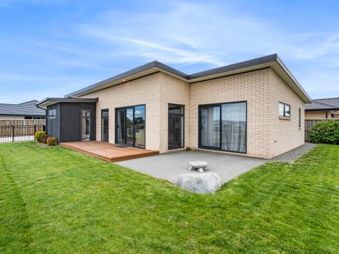 32 Broadway Parade, Rolleston