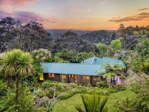 14 Cochran Road, Oratia