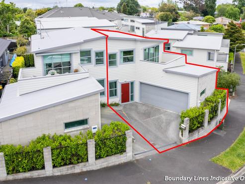 20B Kelvin Place, Hamilton East