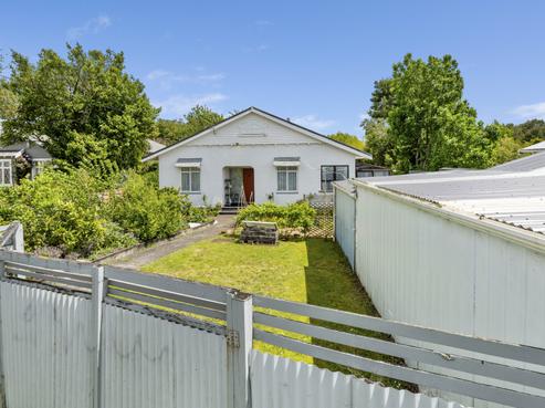 241 High Street, Eltham