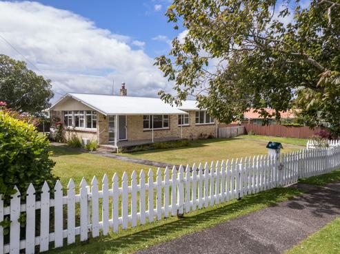 90 Kensington Road, Waihi