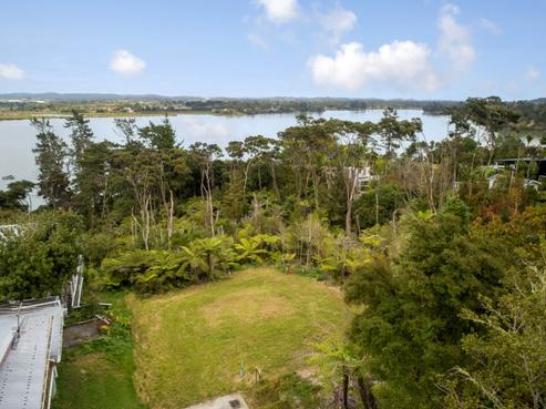 5C Chatham Avenue, Paremoremo