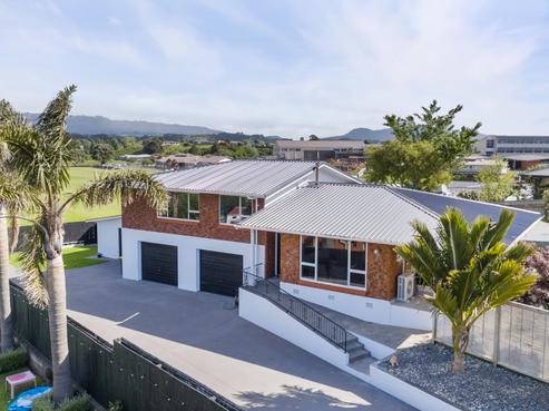 12A Julian Place, Westown