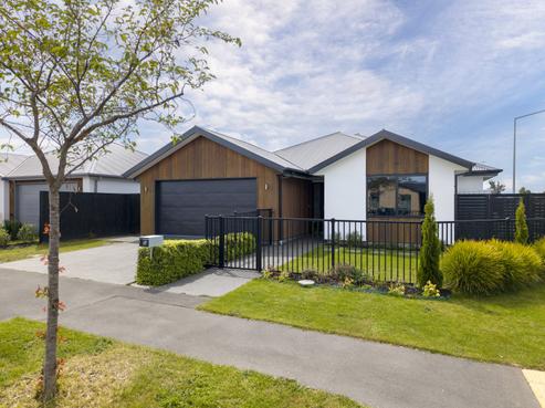 69 William Nicholls Drive, Belfast