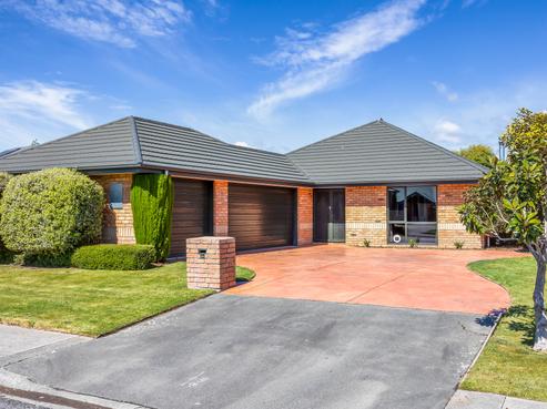 24 Paget Drive, Woodend