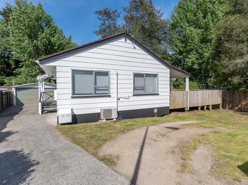21 Manor Place, Bader