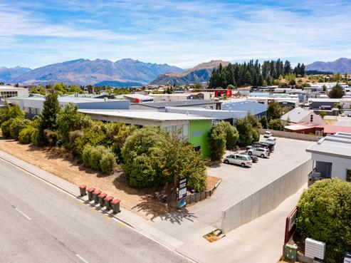17 Plantation Road, Wanaka